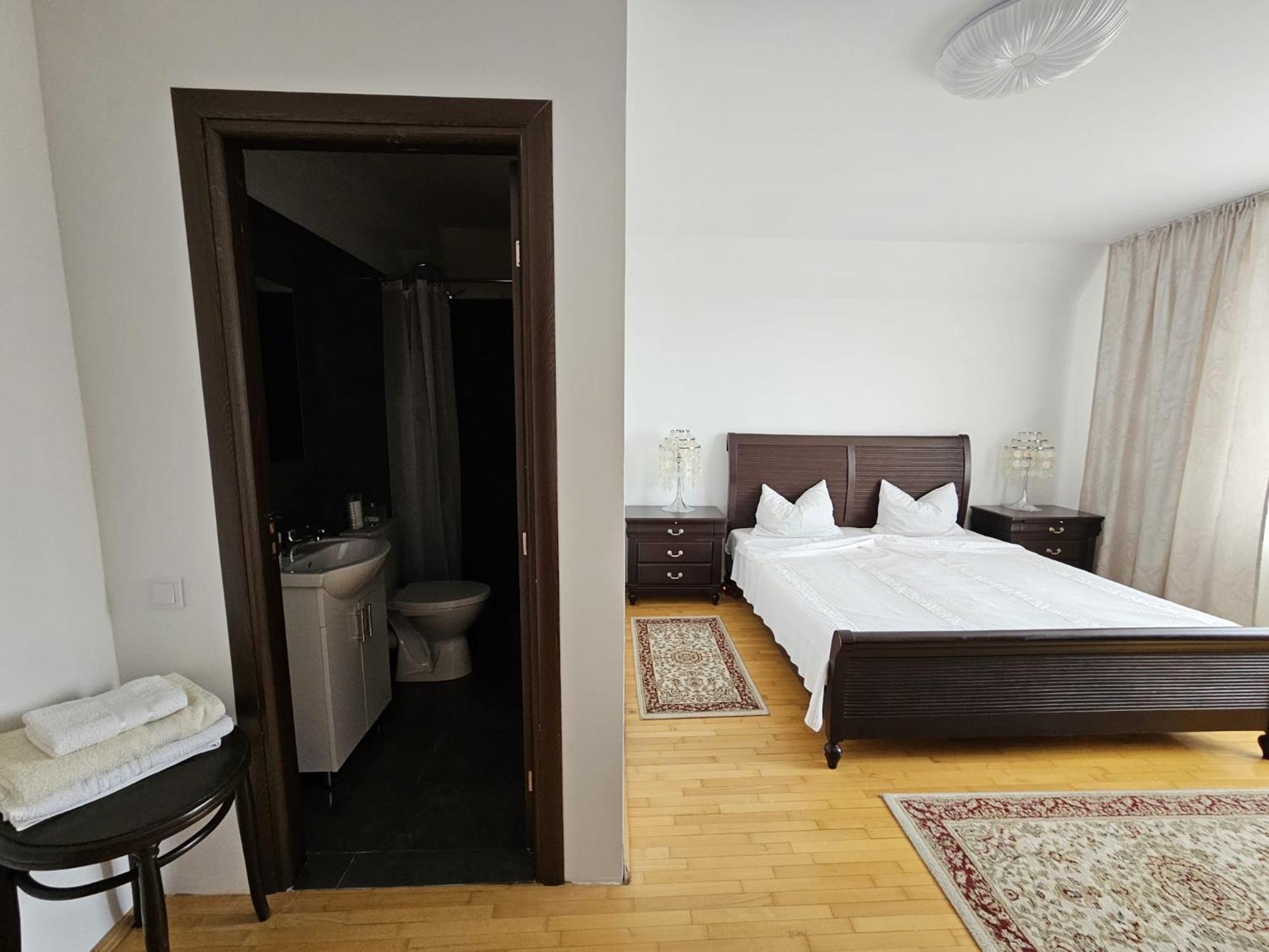 Vila De La Lugas Oradea Eksteriør bilde